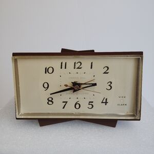 General Electric Vintage 1970s Bedside Clock Analog Alarm Electric Corded